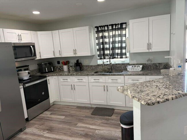 Photo - 3706 N 57th St