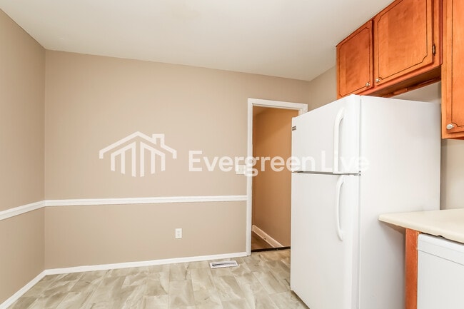 Photo - 2407 Phoenix Dr