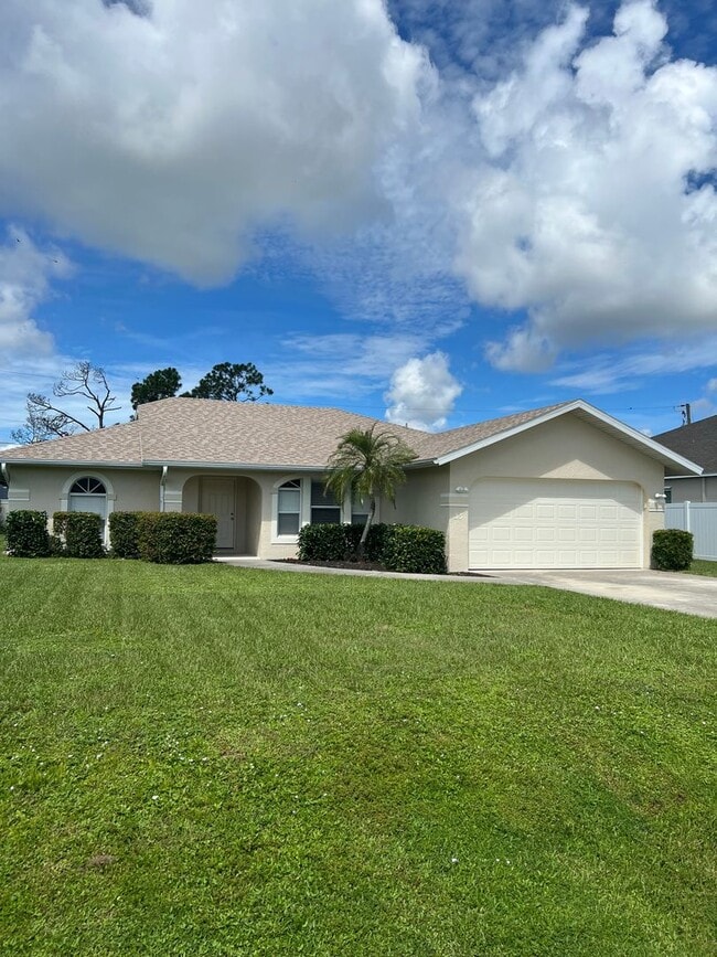 Building Photo - 33 Orlando Blvd