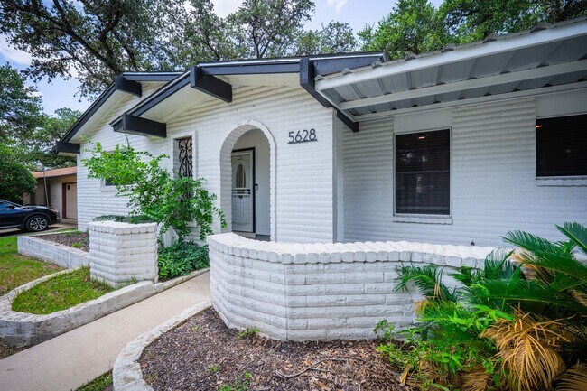 Photo - Oak Hills Terrace Single Story Home for Lease