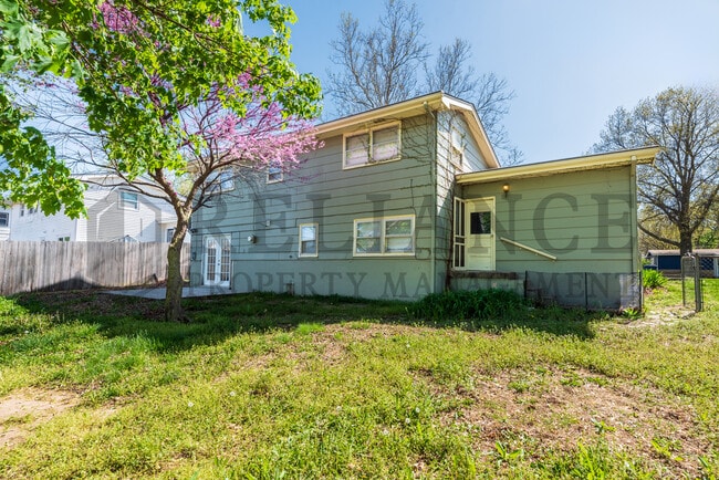 Photo - 1440 Community Dr