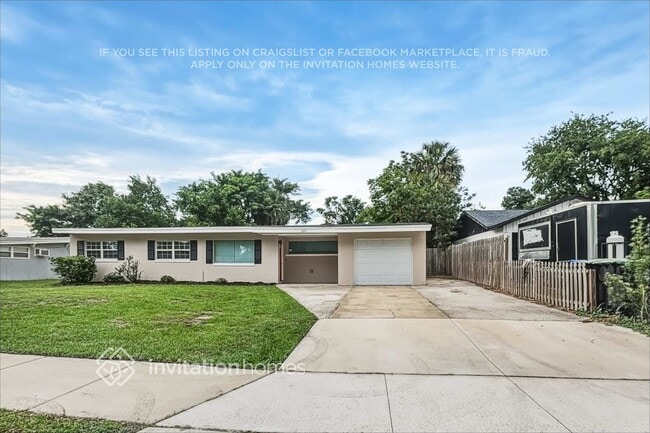 Building Photo - 3621 Sutton Dr