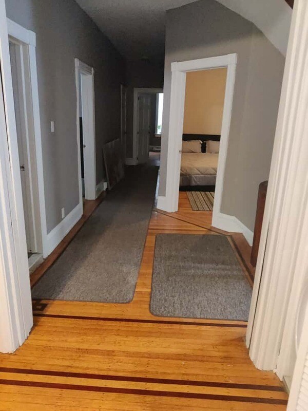 Photo - 800 N 64th St