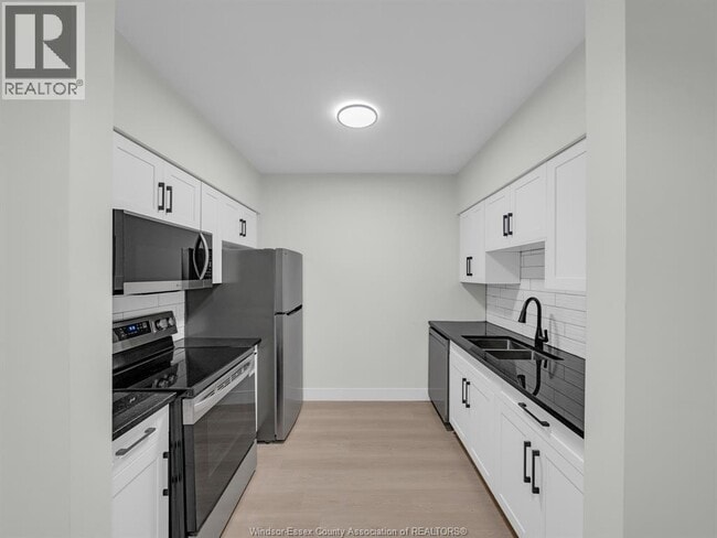 Photo - 3177 Riverside Dr E Unit 208