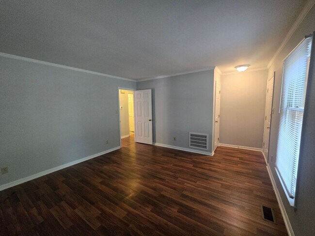 2214 Daley Rd Unit Side A