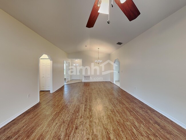 Photo - 1621 Christa Ct