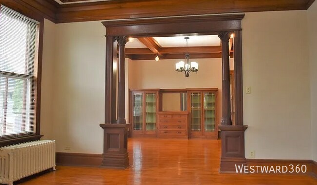 Photo - 420 N Marion St Unit 2