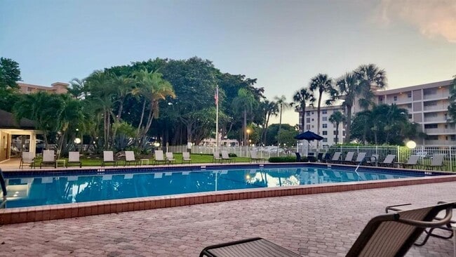 Photo - 2681 S Course Dr Unit FURNISHED CONDO 3.2