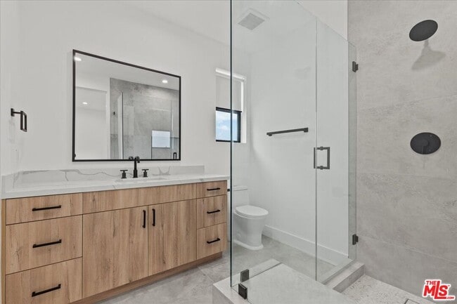 Photo - 1161 Browning Blvd