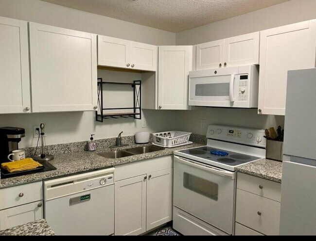 Photo - 97 Spring Lake Dr Unidad 204