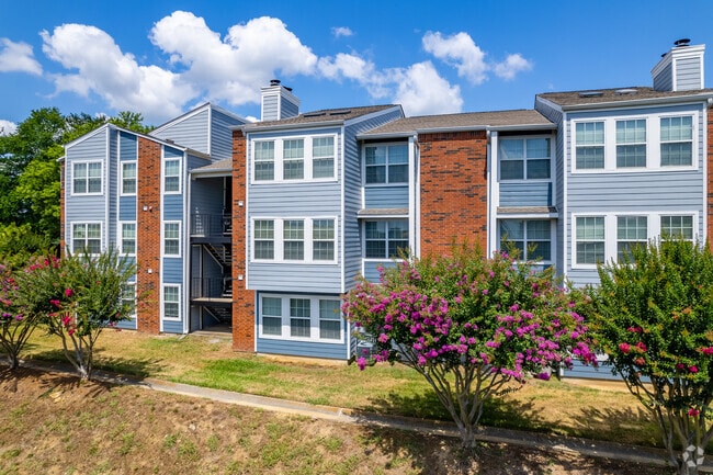 Building Photo - Abbington Heights