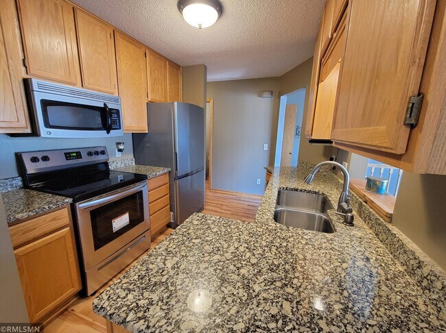 Photo - 18388 English Ave