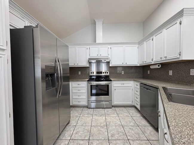 Photo - UPDATED 4BDRM HOME NEAR BEACH!