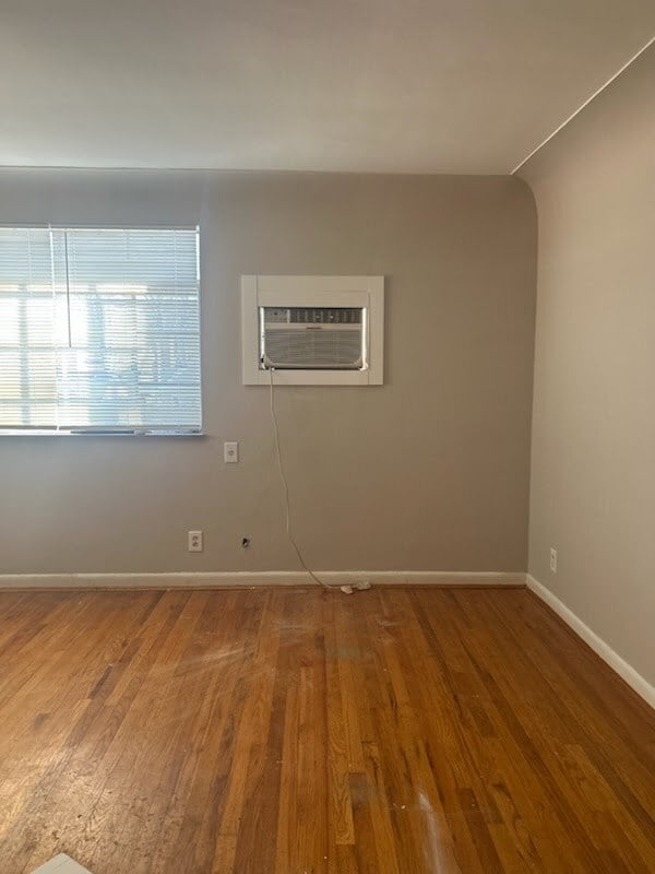Photo - 6524 Glade Ave Unidad Apt 3