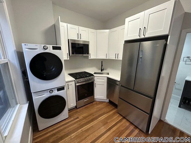 Photo - 1576 Cambridge St Unit 1F