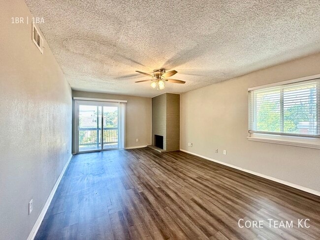 Building Photo - 3618 Warwick Blvd Unit 120-5 Rental