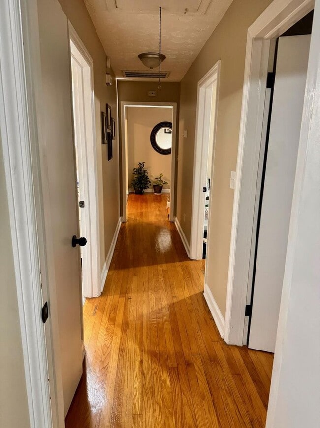 Photo - Nice 3 bedroom/1.5 bath home for rent in E. Morristown, Tennessee