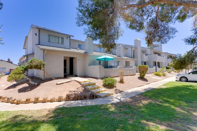 1607 Justin Ct