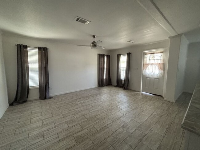 Photo - 4 Harbor Cove Ct