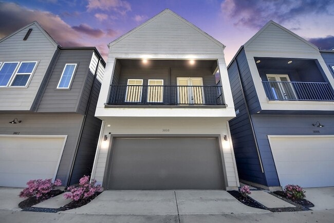 Building Photo - 3010 Jensen Dr