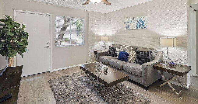 Photo - Westmount at Downtown Tempe Apartments