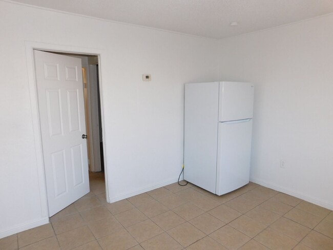 Photo - 1007 C St Unit 3