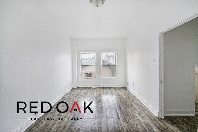 Photo - 5611 Carlton Way Unidad 309