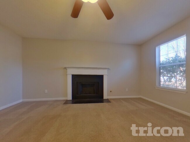 Photo - 4600 White Rd