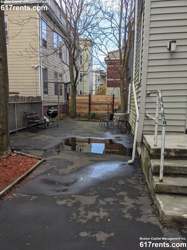 Photo - 18 Portsmouth St Unit 1