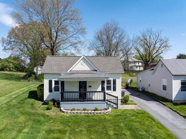 Photo - 220 Highland Ave Unidad ID1397973P