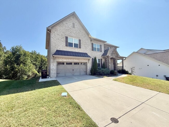 516 Vivian Lee Ln