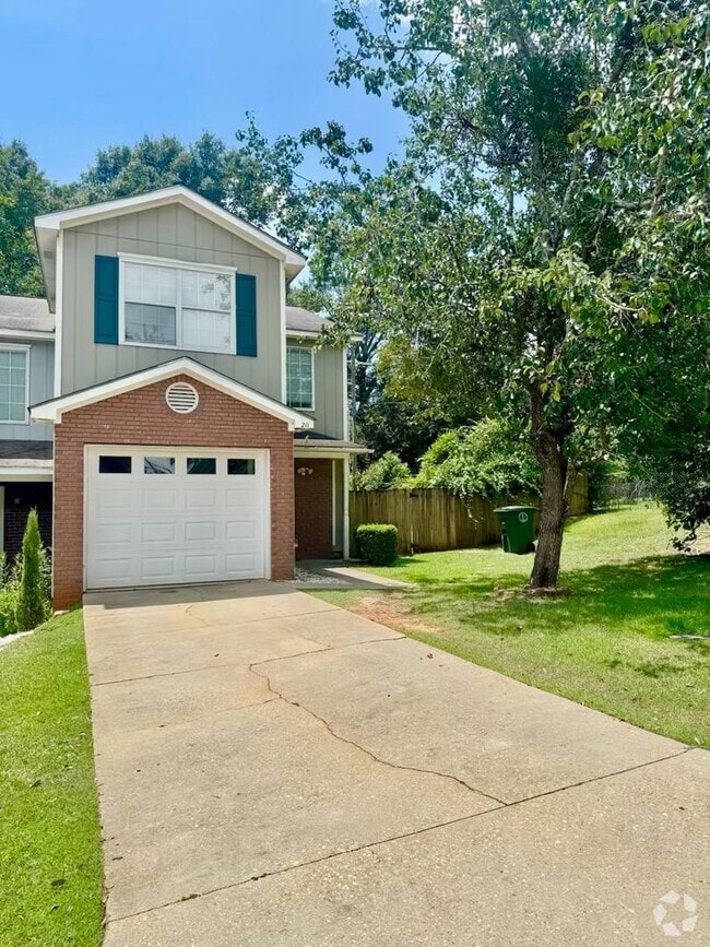 Building Photo - 211 Woodrun Dr Rental