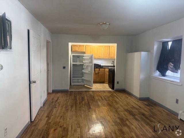Building Photo - 3 bedroom in BRONX NY 10458 Unit 1 Rental