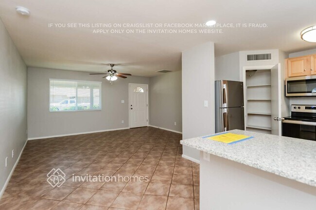 Photo - 3819 W Columbine Dr