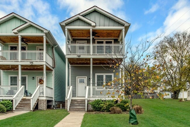 Building Photo - 4BR + 4BA on one of the best streets in The Nations - Kentucky Ave!