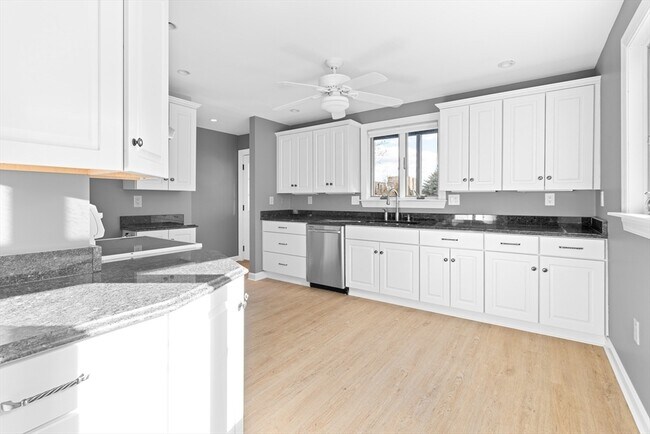 Photo - 29 Fenwick St Unit 1