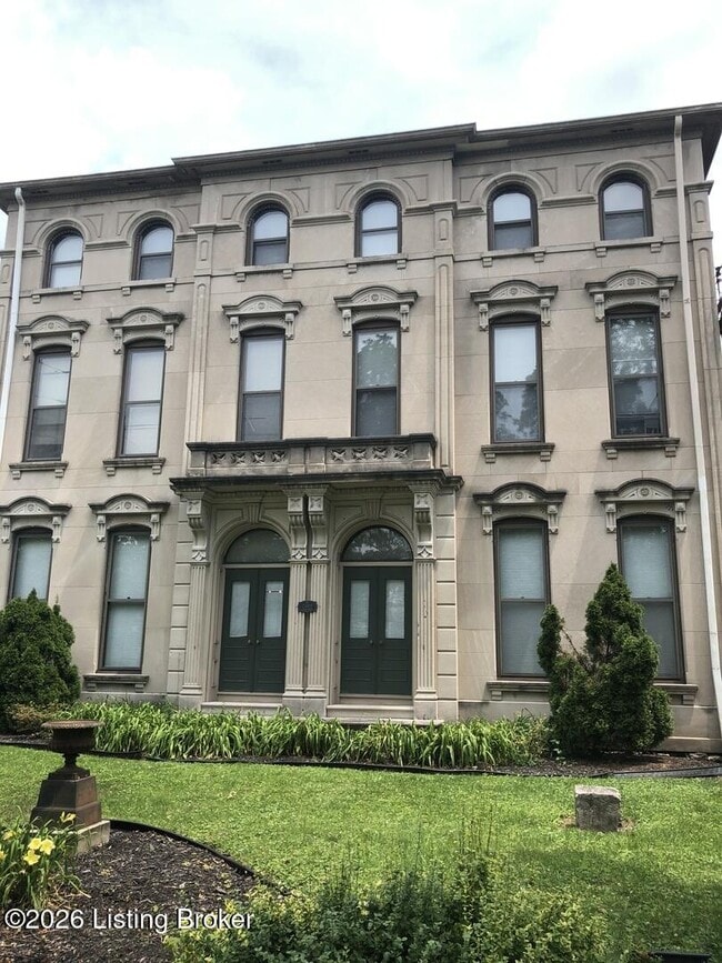 Building Photo - 1009 S 3rd St Unit 302