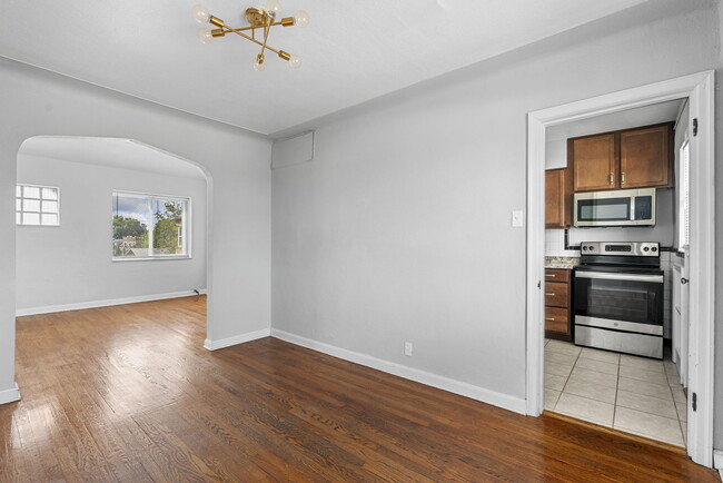 Photo - 6010-20 S Kingshighway LLC