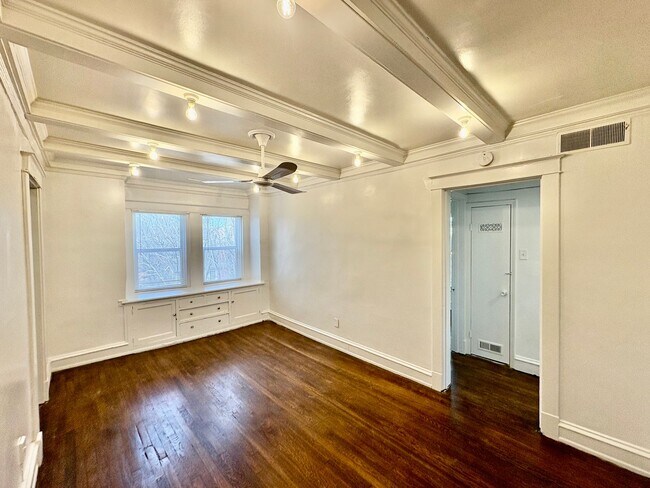 Photo - Shelby Unit 3532-3N