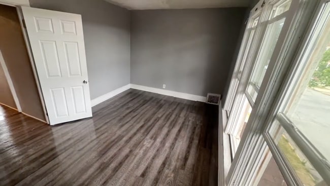 Photo - 401 W Marion St Unidad 401 West Marion Street- D