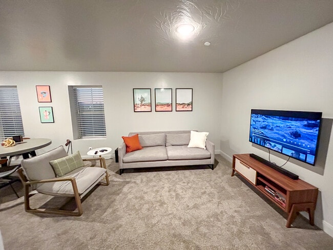 Photo - 128 N Lone Rock Dr Unit A105