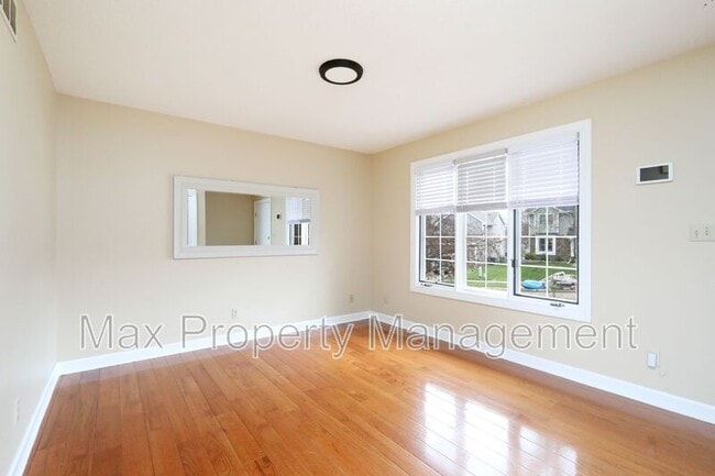 Photo - 6827 Hickory Ln