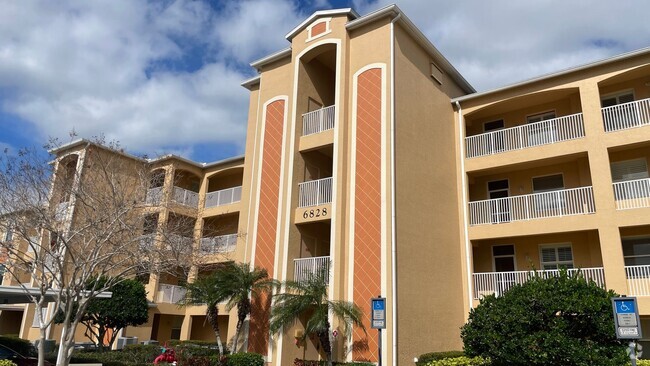 Building Photo - Terraces at Heritage Isle!! Rental