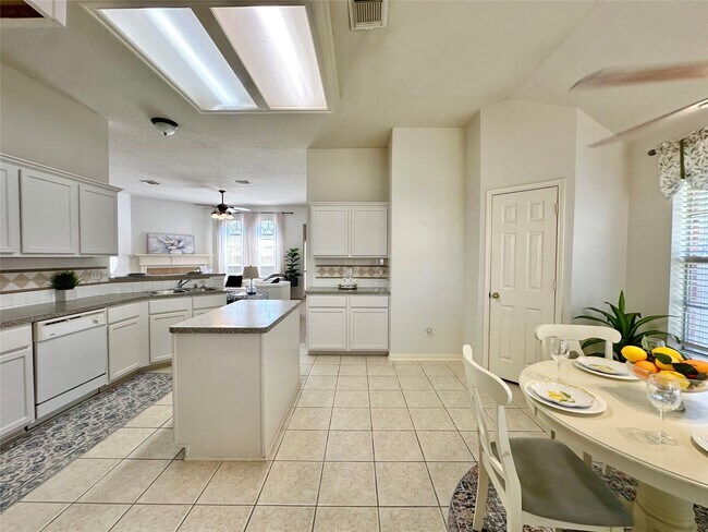 Photo - 5822 Carta Valley Ln