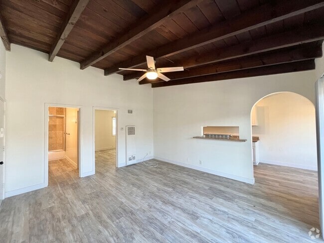 Building Photo - 3608 Keystone Av Unit 12 14 Rental
