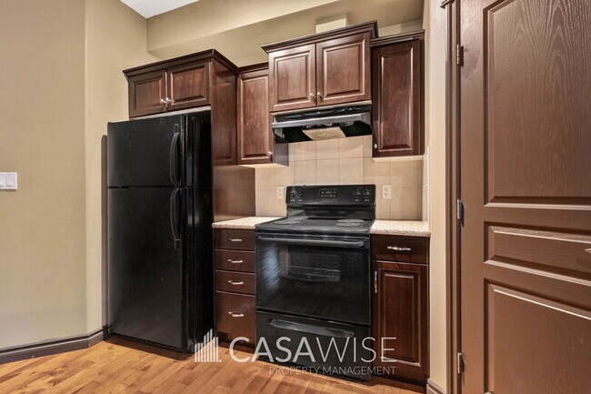 Photo - 102 W Haven Dr