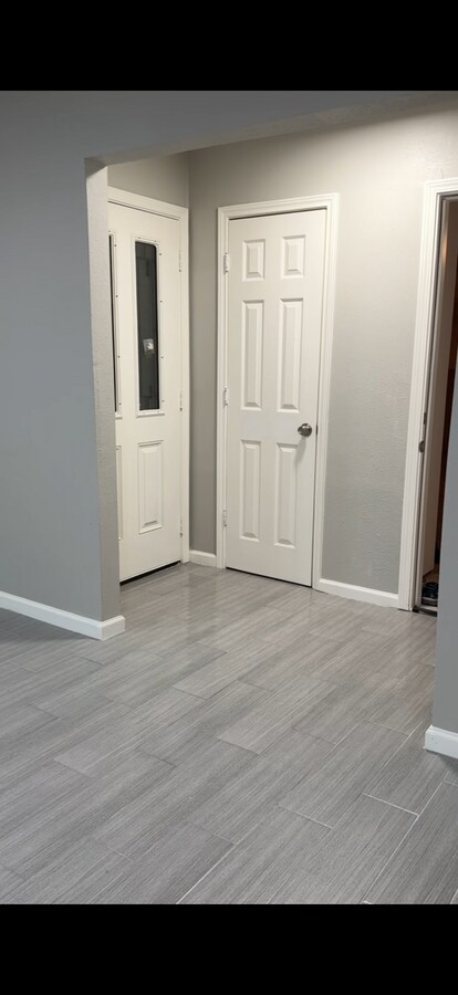 Photo - 707 Corydon Dr
