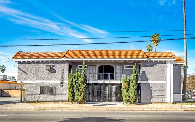 Building Photo - 14902 Gilmore St