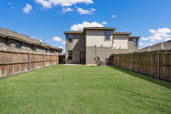 Photo - 3 BEDROOM DUPLEX LOCATED IN HUTTO, TEXAS!
