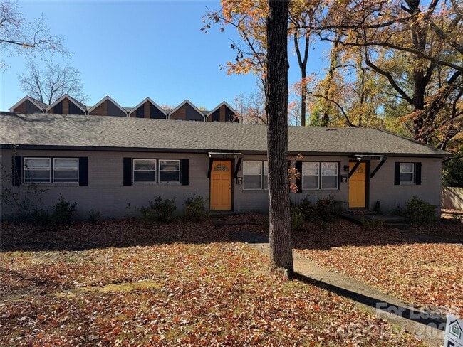 Building Photo - 1458 Anderson St Unit B